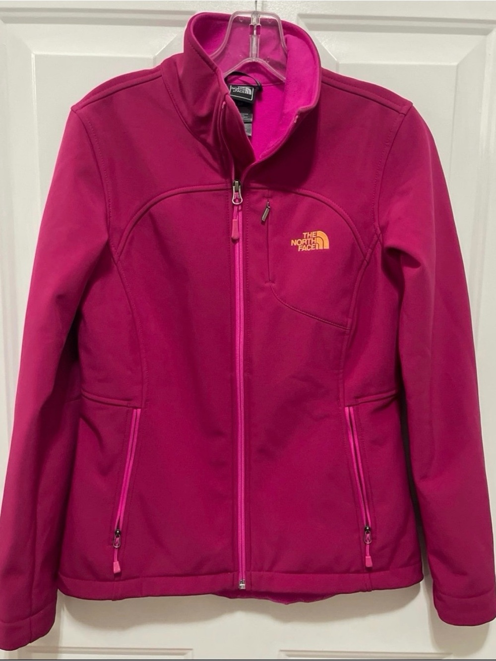 THE NORTH FACE Women Full Zip Windwall Jacket Fuchsia Pink Small